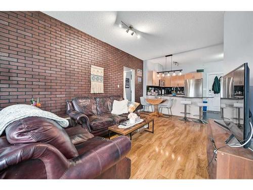 2112-5605 Henwood Street Sw, Calgary, AB - Indoor