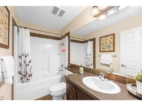 7 Jumping Pound Terrace, Cochrane, AB - Indoor Photo Showing Bathroom