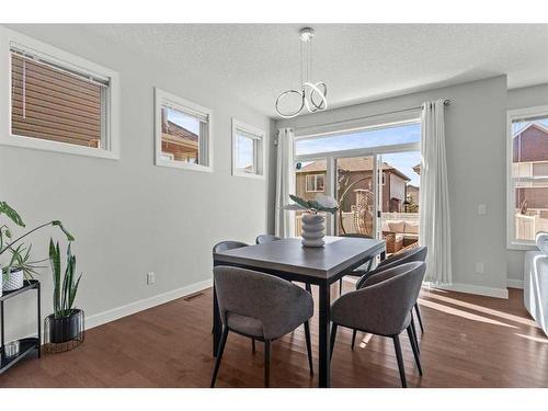 305 Evanspark Gardens Nw, Calgary, AB - Indoor Photo Showing Dining Room