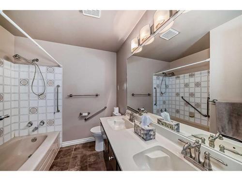 88 Templeson Way Ne, Calgary, AB - Indoor Photo Showing Bathroom