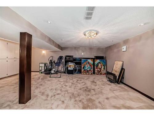 88 Templeson Way Ne, Calgary, AB - Indoor Photo Showing Other Room