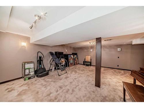 88 Templeson Way Ne, Calgary, AB - Indoor Photo Showing Garage