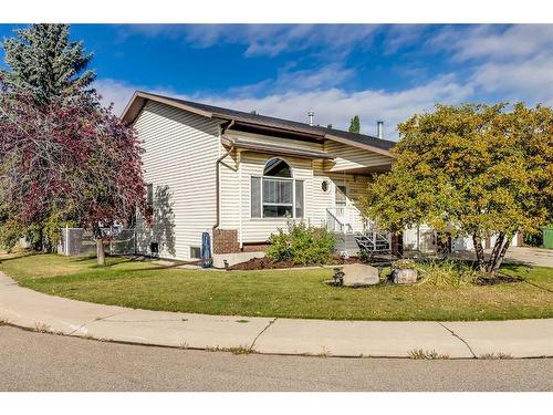 5724 58 Avenue, Olds, AB - Outdoor