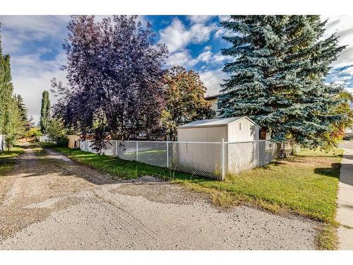 5724 58 Avenue, Olds, AB - Outdoor