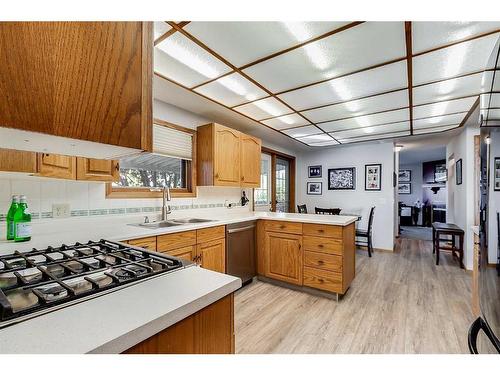 5724 58 Avenue, Olds, AB - Indoor Photo Showing Kitchen With Double Sink