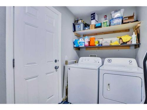 11 Saddlebrook Way Ne, Calgary, AB - Indoor Photo Showing Laundry Room