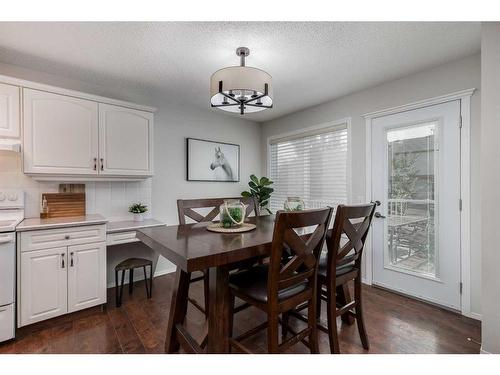 241 Scotia Point Nw, Calgary, AB - Indoor Photo Showing Dining Room