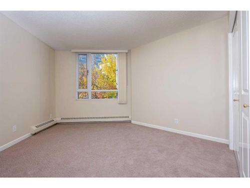 206-804 3 Avenue Sw, Calgary, AB - Indoor Photo Showing Other Room