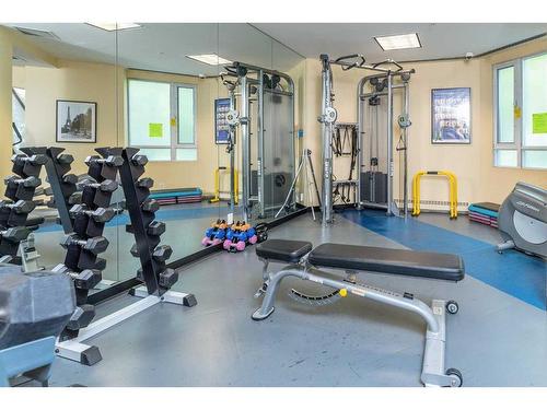 206-804 3 Avenue Sw, Calgary, AB - Indoor Photo Showing Gym Room