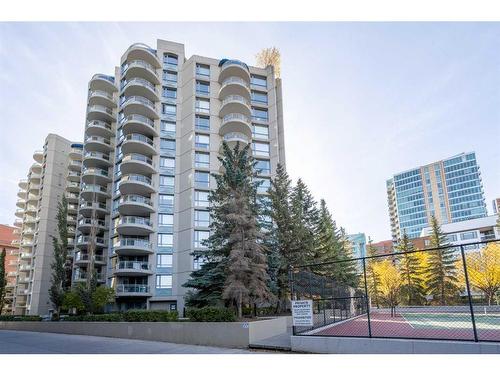 206-804 3 Avenue Sw, Calgary, AB - Outdoor With Facade