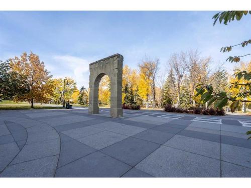 206-804 3 Avenue Sw, Calgary, AB - Outdoor