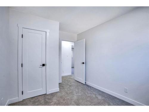 4648 North Haven Drive Nw, Calgary, AB - Indoor Photo Showing Other Room