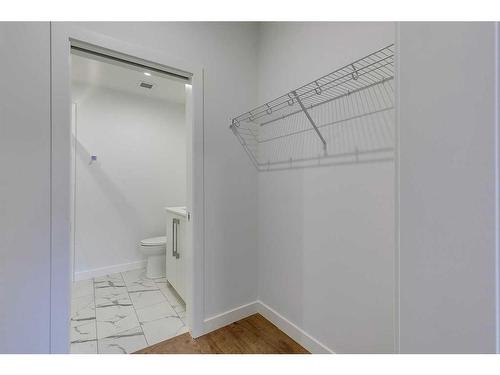 1121-395 Skyview Parkway Ne, Calgary, AB - Indoor Photo Showing Bathroom