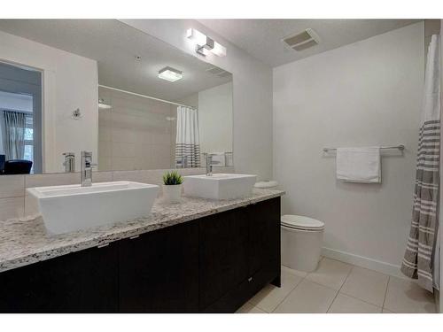 219-15 Aspenmont Heights Sw, Calgary, AB - Indoor Photo Showing Bathroom