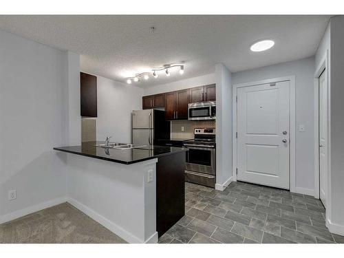 3216-81 Legacy Boulevard Se, Calgary, AB - Indoor Photo Showing Kitchen