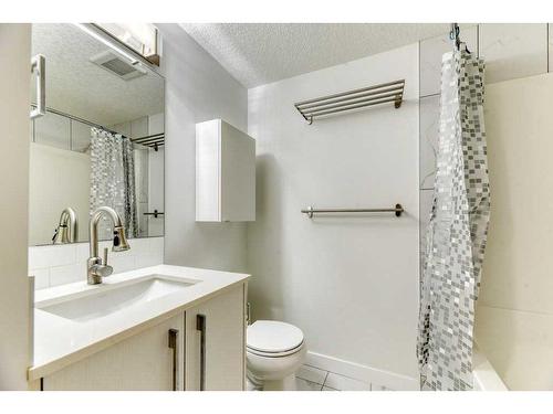 1322-76 Cornerstone Passage Ne, Calgary, AB - Indoor Photo Showing Bathroom