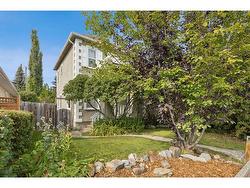 2013 26 Street SW Calgary, AB T3E 2A3