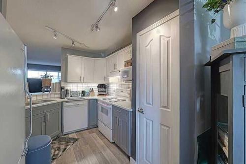 130 Cramond Place Se, Calgary, AB - Indoor Photo Showing Kitchen