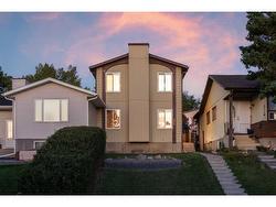 3112 50 Street SW Calgary, AB T3E 6P6