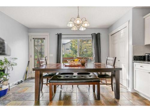 73 Weston Way Sw, Calgary, AB - Indoor Photo Showing Dining Room