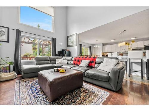 73 Weston Way Sw, Calgary, AB - Indoor Photo Showing Living Room