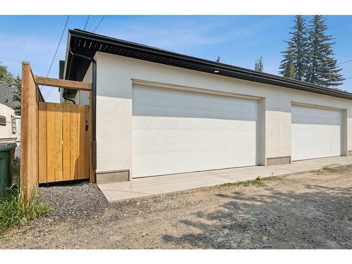 2433 6 Avenue Nw, Calgary, AB - Outdoor With Exterior