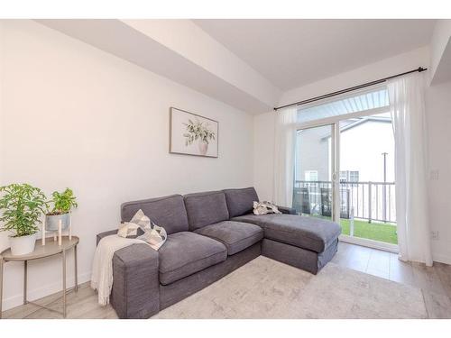 2426 210 Avenue Se, Calgary, AB - Indoor Photo Showing Living Room