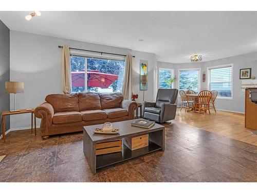 1093 Cranston Drive Se, Calgary, AB - Indoor Photo Showing Living Room