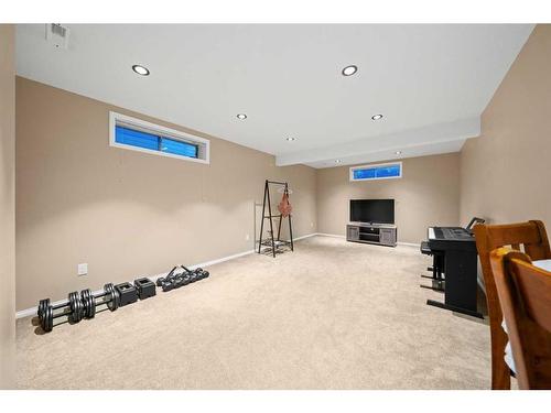 86 Cranfield Crescent Se, Calgary, AB - Indoor