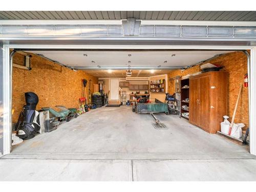 86 Cranfield Crescent Se, Calgary, AB - Indoor Photo Showing Garage