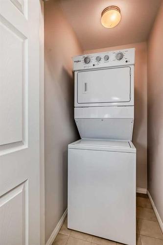 124 Windstone Link Sw, Airdrie, AB - Indoor Photo Showing Laundry Room