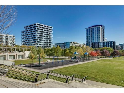 115-950 Centre Avenue Ne, Calgary, AB - Outdoor