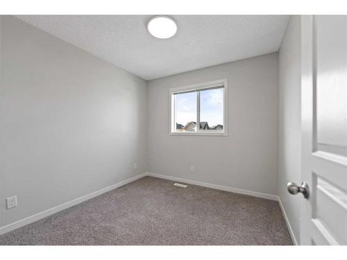 80 Copperpond Parade Se, Calgary, AB - Indoor Photo Showing Other Room