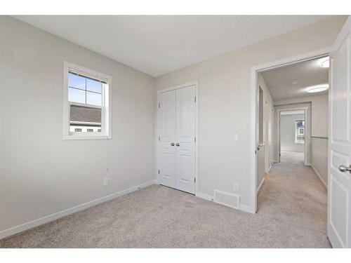 80 Copperpond Parade Se, Calgary, AB - Indoor Photo Showing Other Room