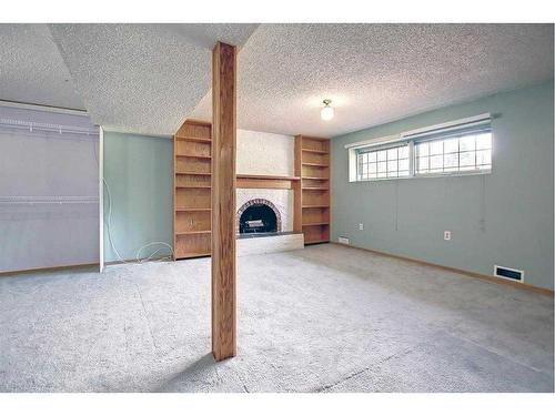 331 Huntridge Road Ne, Calgary, AB - Indoor