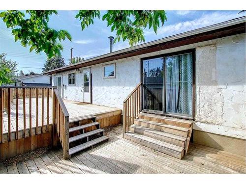 331 Huntridge Road Ne, Calgary, AB - Outdoor With Deck Patio Veranda With Exterior