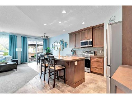 13 Brightoncrest Grove Se, Calgary, AB - Indoor Photo Showing Kitchen