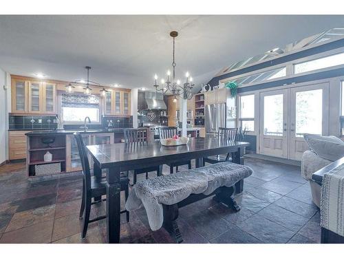 40303 Range Road 222, Rural Lacombe County, AB - Indoor Photo Showing Dining Room