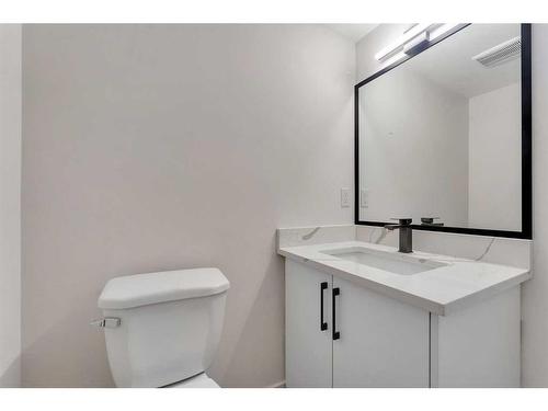 38 Templeson Crescent Ne, Calgary, AB - Indoor Photo Showing Bathroom