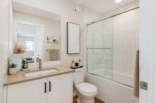 367 Sora Boulevard Se, Calgary, AB - Indoor Photo Showing Bathroom