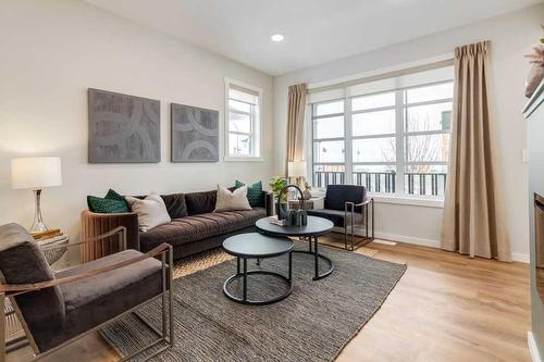 367 Sora Boulevard Se, Calgary, AB - Indoor Photo Showing Living Room