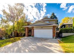 115 Silver Springs Green NW Calgary, AB T3B 3Z1