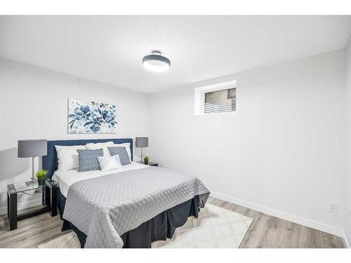 9836 Alcott Road Se, Calgary, AB - Indoor Photo Showing Bedroom