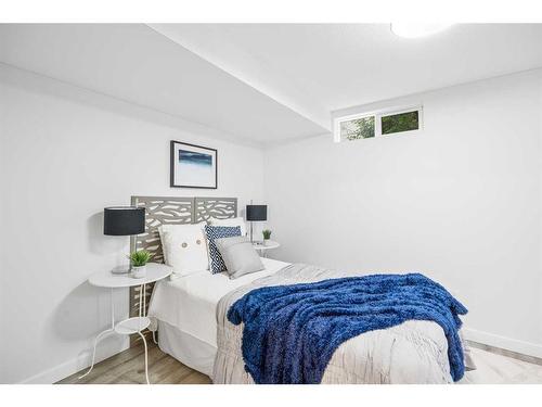 9836 Alcott Road Se, Calgary, AB - Indoor Photo Showing Bedroom