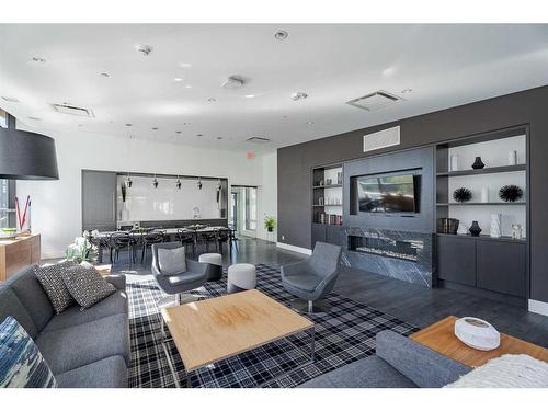 2806-310 12 Avenue Sw, Calgary, AB - Indoor Photo Showing Living Room