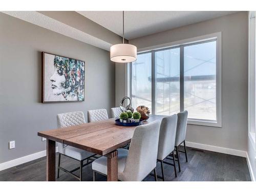 71 Greenbriar Place Nw, Calgary, AB - Indoor Photo Showing Dining Room