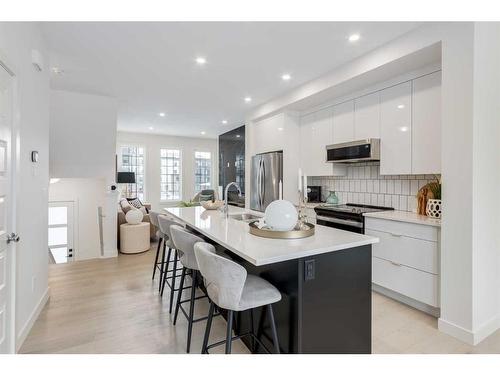 71 Greenbriar Place Nw, Calgary, AB - Indoor Photo Showing Kitchen With Upgraded Kitchen