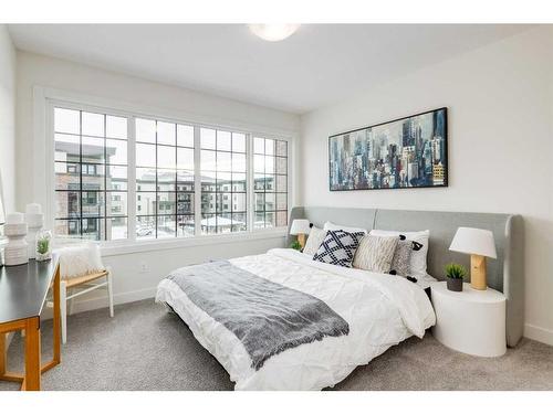 71 Greenbriar Place Nw, Calgary, AB - Indoor Photo Showing Bedroom