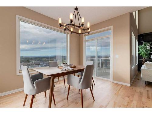 72 Sunset Close, Cochrane, AB - Indoor Photo Showing Dining Room