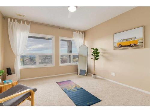 72 Sunset Close, Cochrane, AB - Indoor